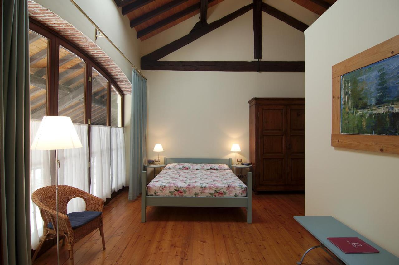 Polidora Bed and Breakfast Laveno-Mombello Eksteriør billede